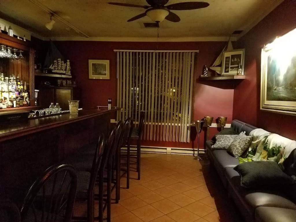 Hudson Harbor Steak & Seafood | restaurant | 351 Broadway, Albany, NY 12207, USA | 5184265000 OR +1 518-426-5000