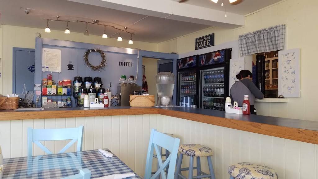 Bridge Street Cafe | restaurant | 4 Bridge St, Boothbay Harbor, ME 04538, USA | 2076337447 OR +1 207-633-7447