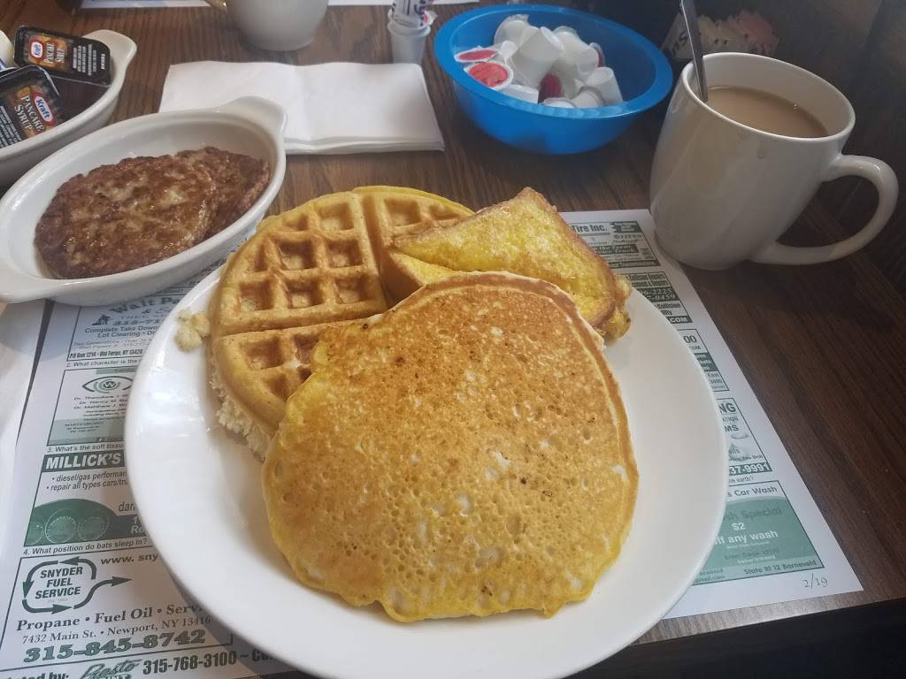 The Village Diner | restaurant | 8210 NY-12, Barneveld, NY 13304, USA | 3158965047 OR +1 315-896-5047