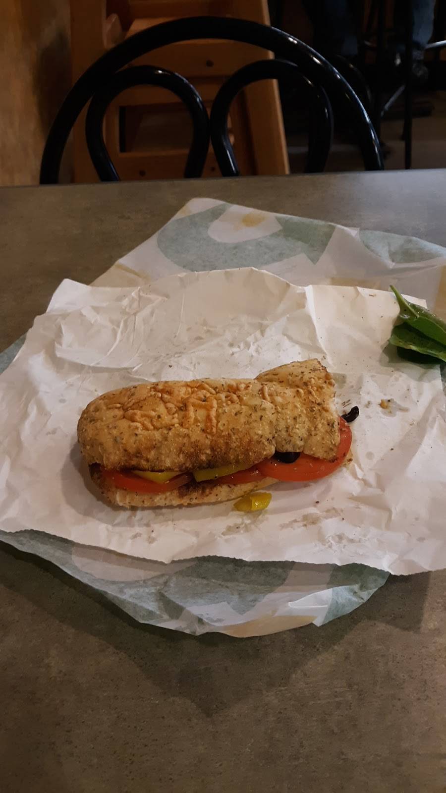 Subway | restaurant | 1600 E Tipton St, Seymour, IN 47274, USA | 8125221822 OR +1 812-522-1822