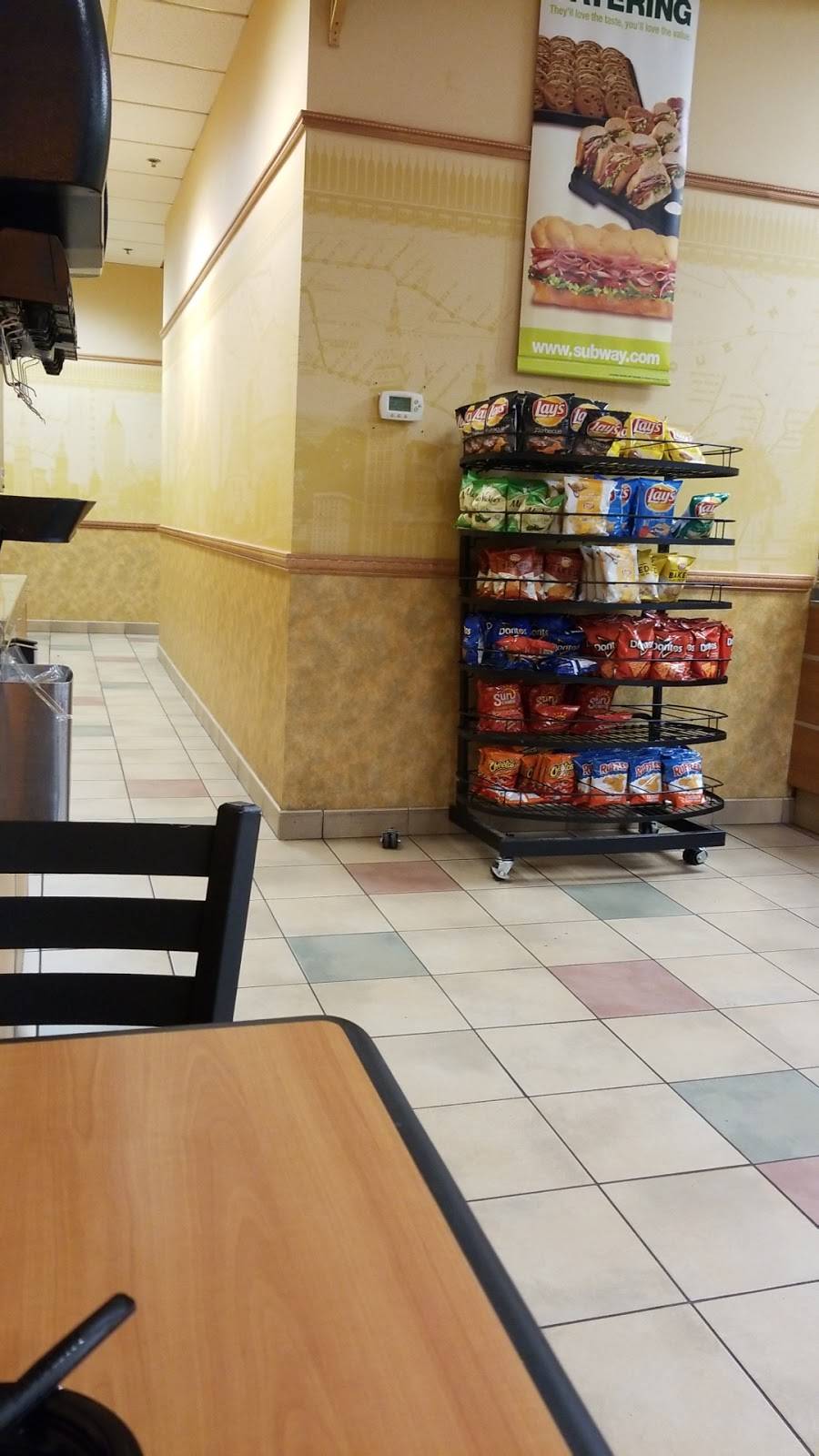 Subway | meal takeaway | 3004 Issaquah-Pine Lake Rd SE, Sammamish, WA 98075, USA | 4255576601 OR +1 425-557-6601