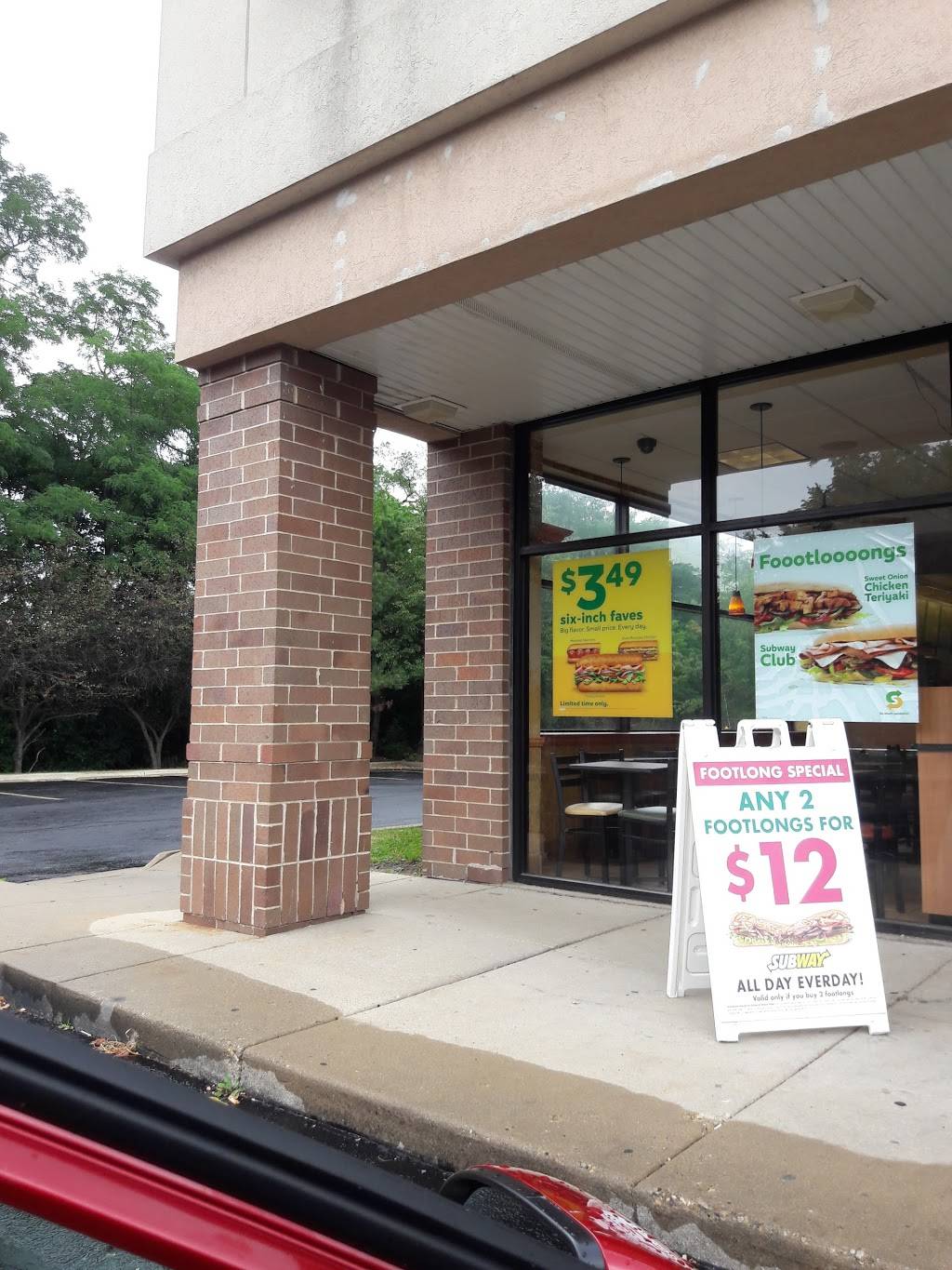 Subway Restaurants | restaurant | 187 N Neltnor Blvd, West Chicago, IL 60185, USA | 6302934081 OR +1 630-293-4081