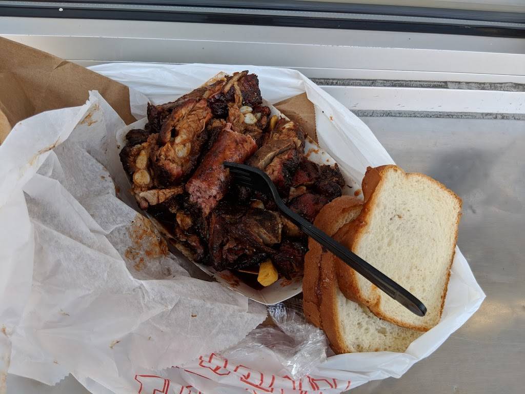 Lems Bar-B-Q | restaurant | 311 E 75th St, Chicago, IL 60619, USA | 7739942428 OR +1 773-994-2428