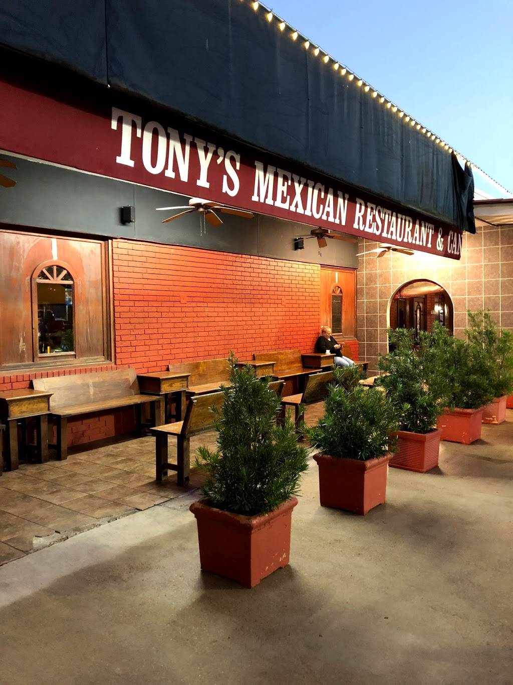 Tonys Mexican Restaurant | restaurant | 2222 Ella Blvd, Houston, TX 77008, USA | 7138626516 OR +1 713-862-6516