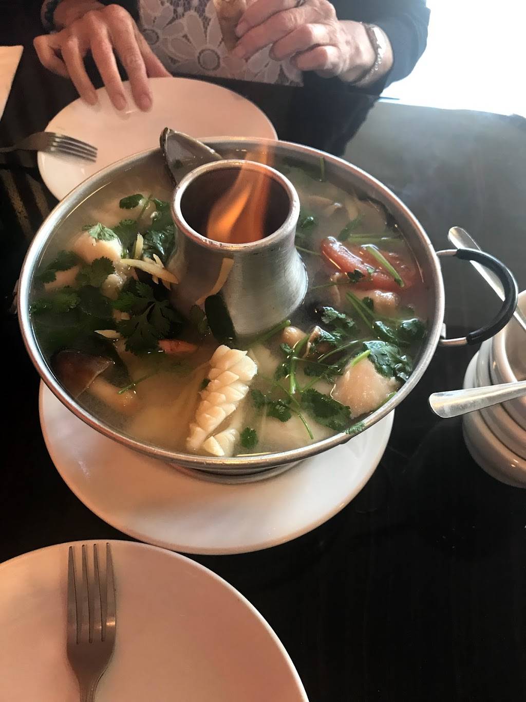 Thai Fiesta Cafe | restaurant | 8408 Alondra Blvd, Paramount, CA 90723, USA | 5627883016 OR +1 562-788-3016