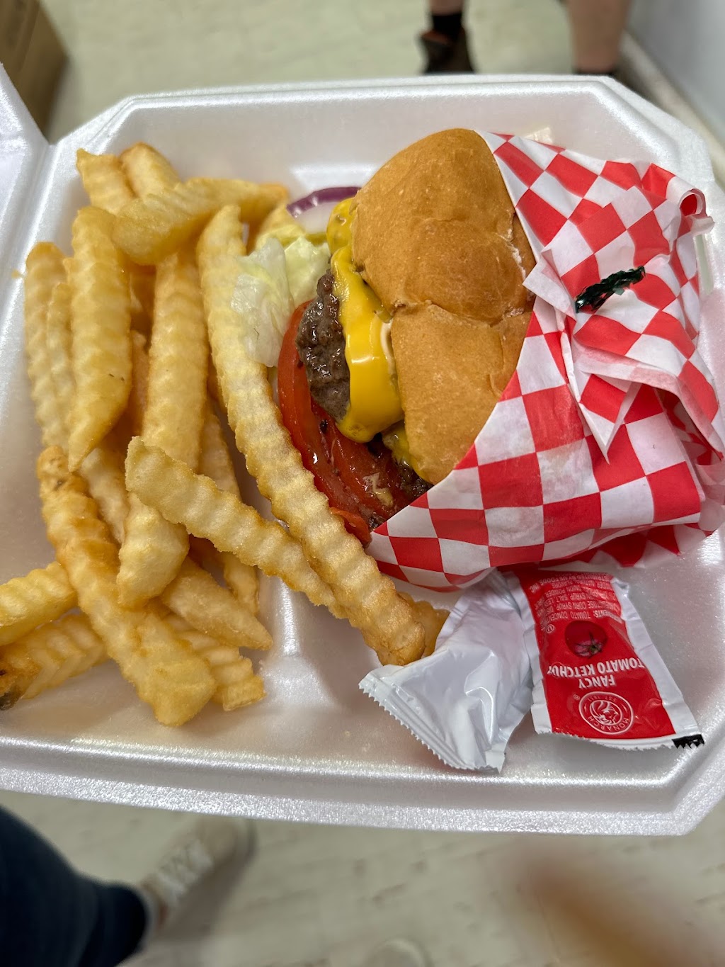 Flossy’s Kitchen | meal takeaway | 59 Salkehatchie Rd, Yemassee, SC 29945, USA | 8436470004 OR +1 843-647-0004