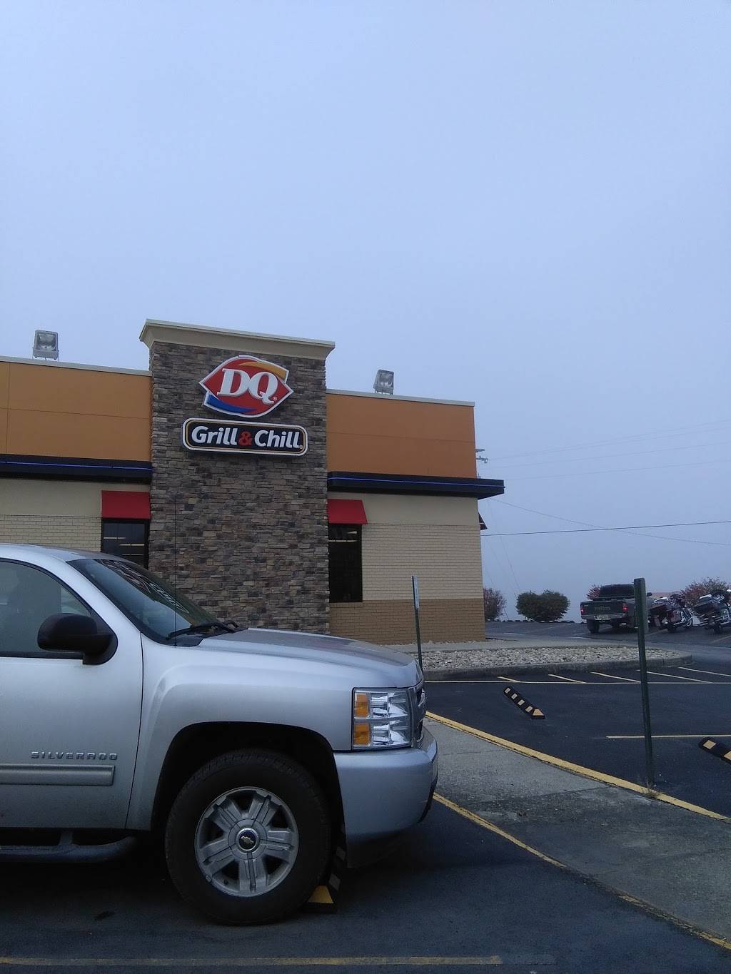 Dairy Queen Grill & Chill | restaurant | 22 Big Hill Dr, Beattyville, KY 41311, USA | 6064643242 OR +1 606-464-3242