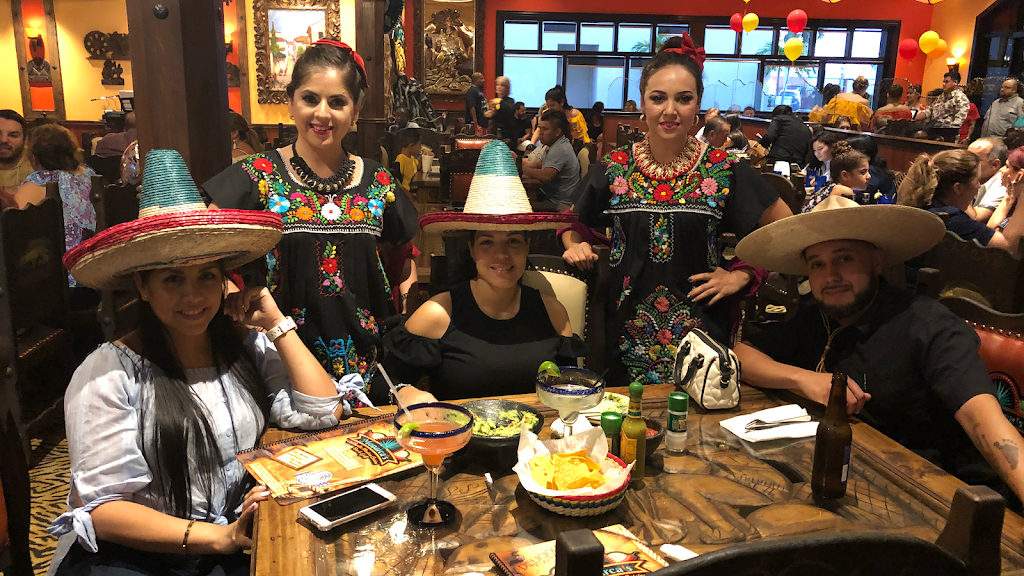 Monarcas Authentic Mexican Cuisine Bar & Grill | night club | 4125 Cleveland Ave, Fort Myers, FL 33901, USA | 2395409533 OR +1 239-540-9533