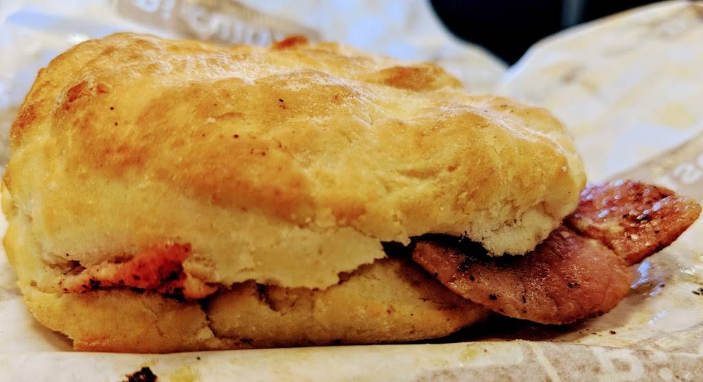 Biscuitville | cafe | 3301 Old Forest Rd, Lynchburg, VA 24501, USA | 4343856177 OR +1 434-385-6177