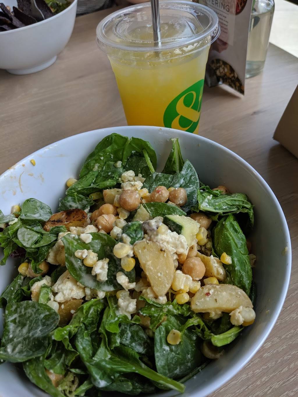 CRISP & GREEN | restaurant | 11704 Elm Creek Blvd N, Maple Grove, MN 55369, USA | 7634459690 OR +1 763-445-9690