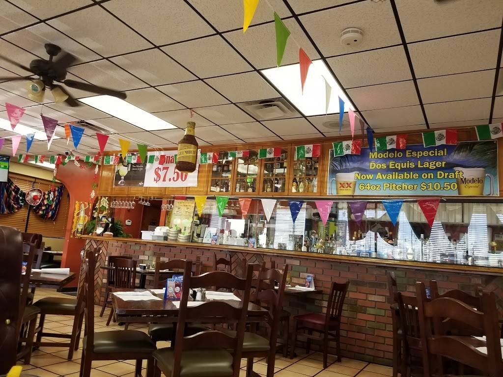 Las Cazuelas Mexican & Seafood Restaurant | restaurant | 16551 N Dysart Rd, Surprise, AZ 85378, USA | 6239771702 OR +1 623-977-1702