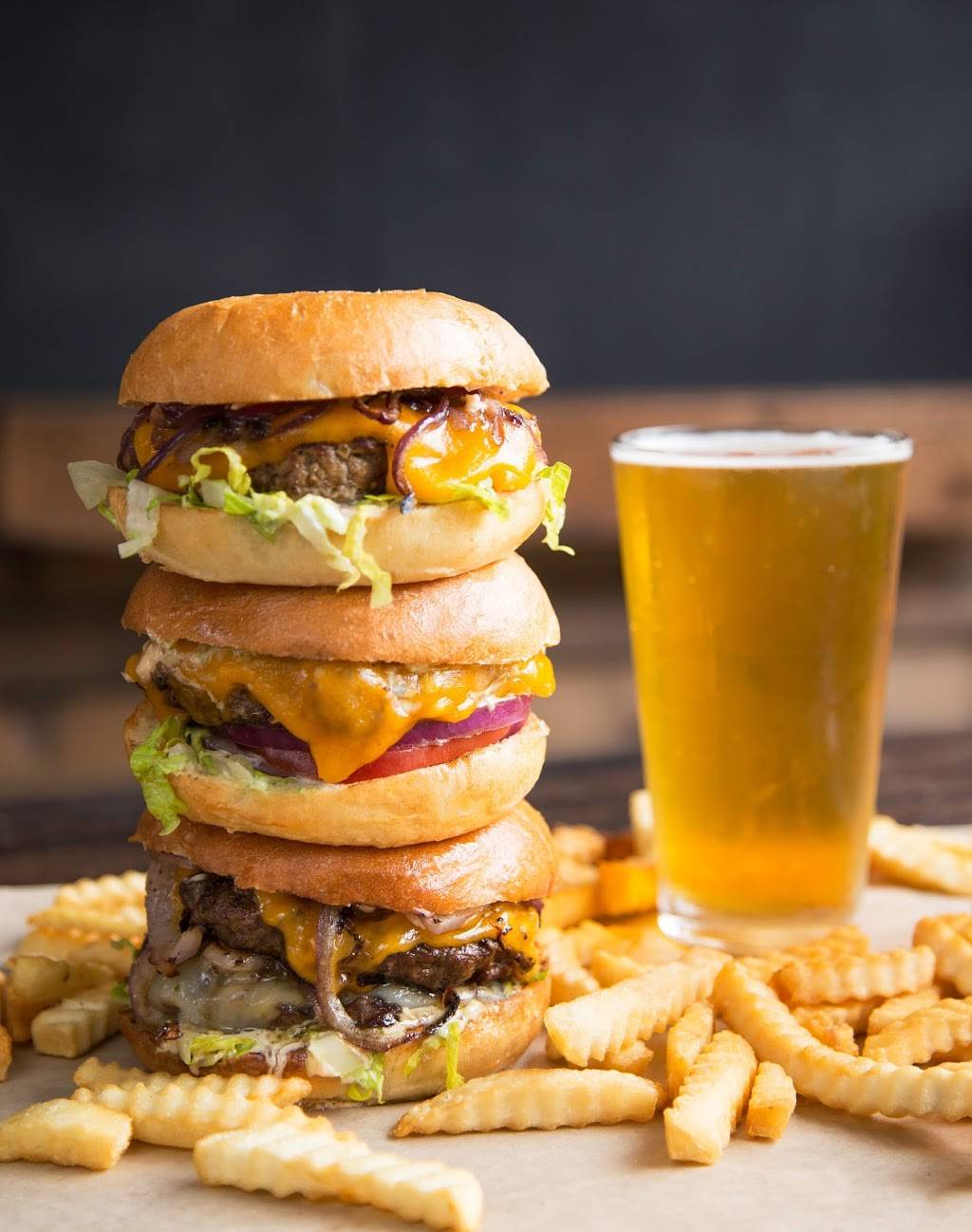 Sideshow Kitchen | restaurant | 942 Stanford Ave, Oakland, CA 94608, USA | 5108087519 OR +1 510-808-7519