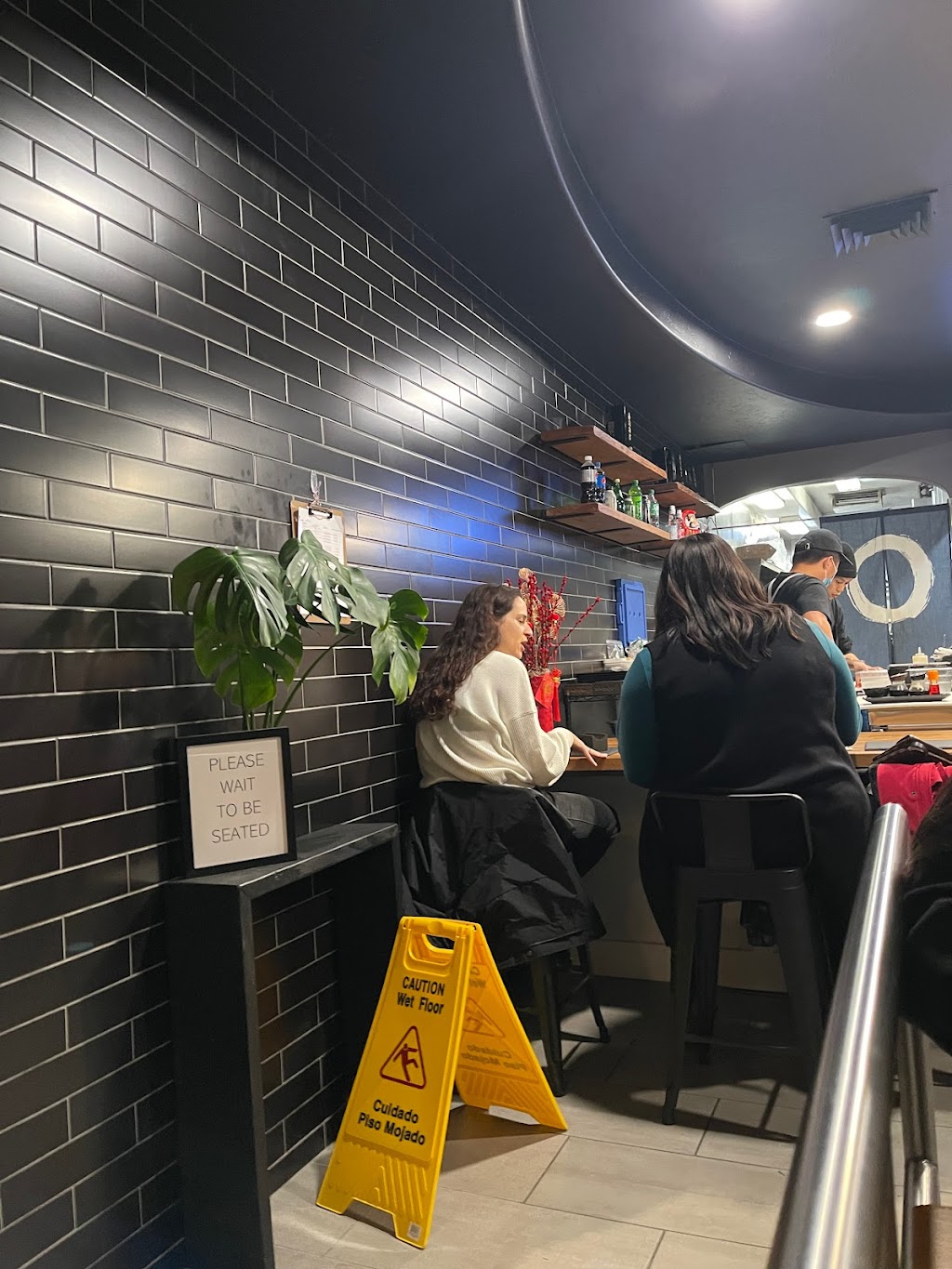 Kinjo Hand Roll Bar | restaurant | 2026 16th St, Sacramento, CA 95818, USA | 9165949011 OR +1 916-594-9011