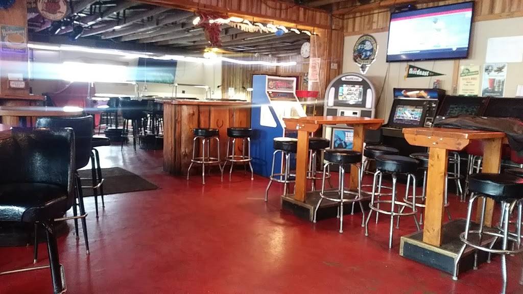 Izzys Bbq Lounge & Grille | restaurant | 1506 N 3rd St, Superior, WI 54880, USA | 7153923337 OR +1 715-392-3337