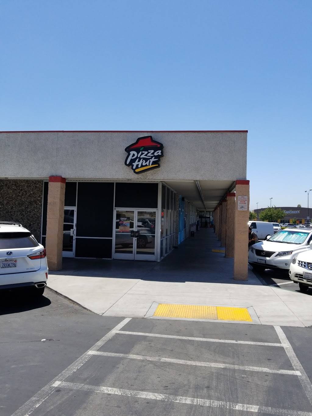 Pizza Hut | restaurant | 3094A Story Rd, San Jose, CA 95127, USA | 4089299000 OR +1 408-929-9000