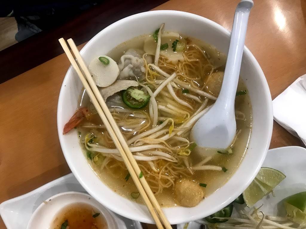 Vietnamese Noodle House | restaurant | 425 Northampton St, Easton, PA 18042, USA | 6102506424 OR +1 610-250-6424