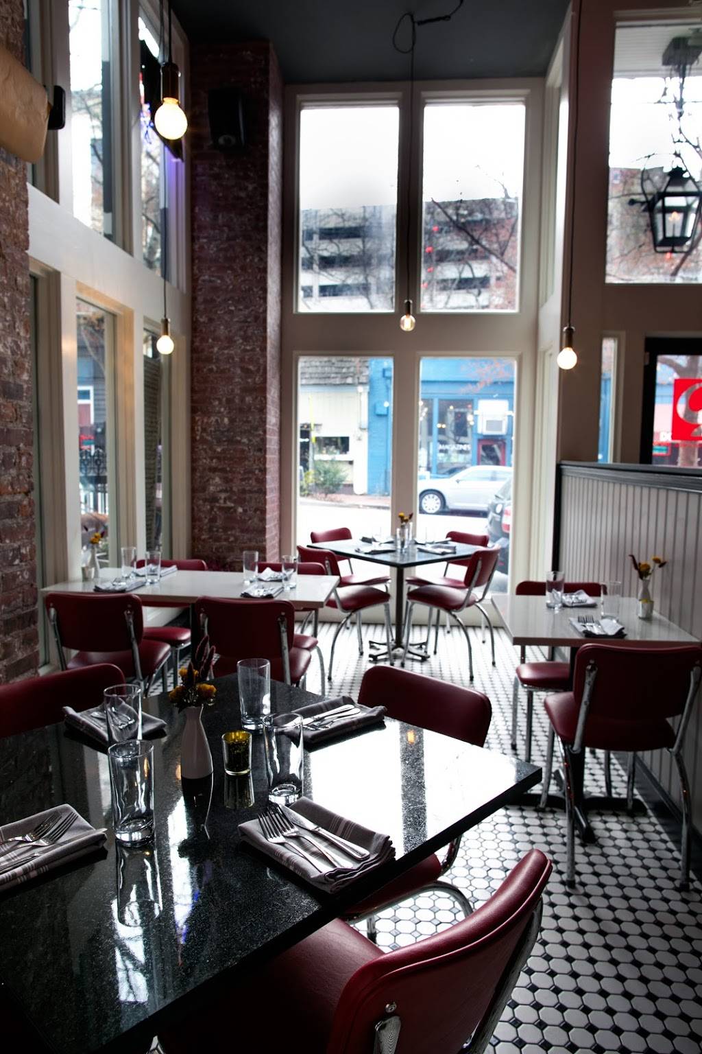 Aux Bar | restaurant | 68 N Lexington Ave, Asheville, NC 28801, USA | 8285752723 OR +1 828-575-2723