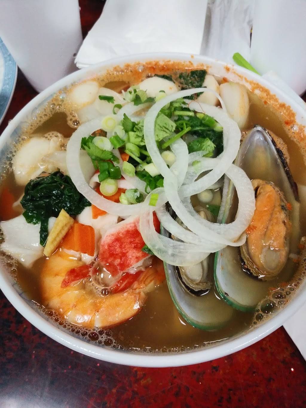 Pho Saigon Bay | restaurant | 1537 Howe Ave, Sacramento, CA 95825, USA | 9169221288 OR +1 916-922-1288