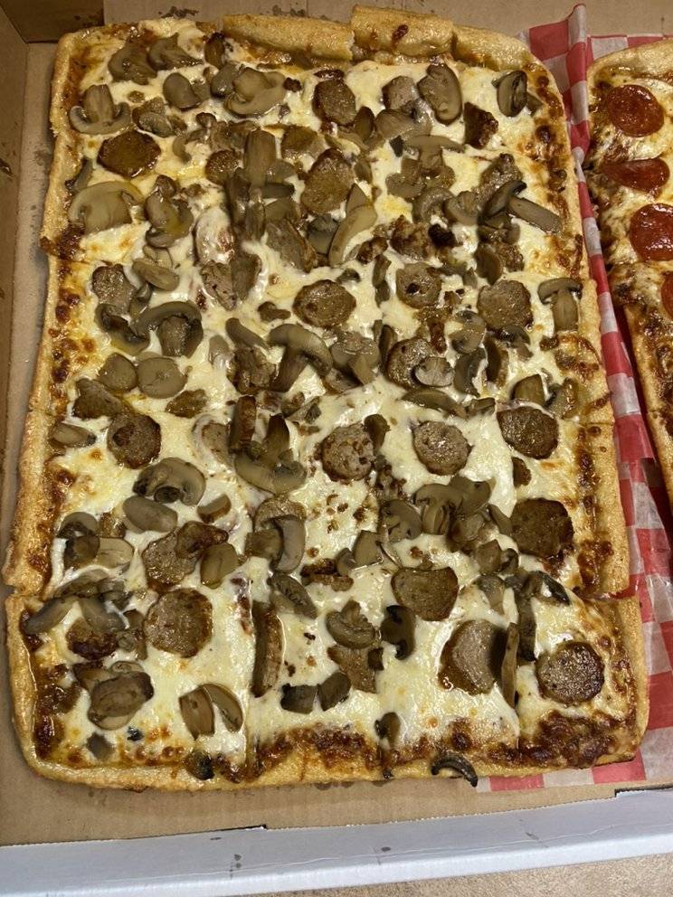 Partys Pizza | restaurant | 1066 Lost Nation Rd, Willoughby, OH 44094, USA | 4409422740 OR +1 440-942-2740