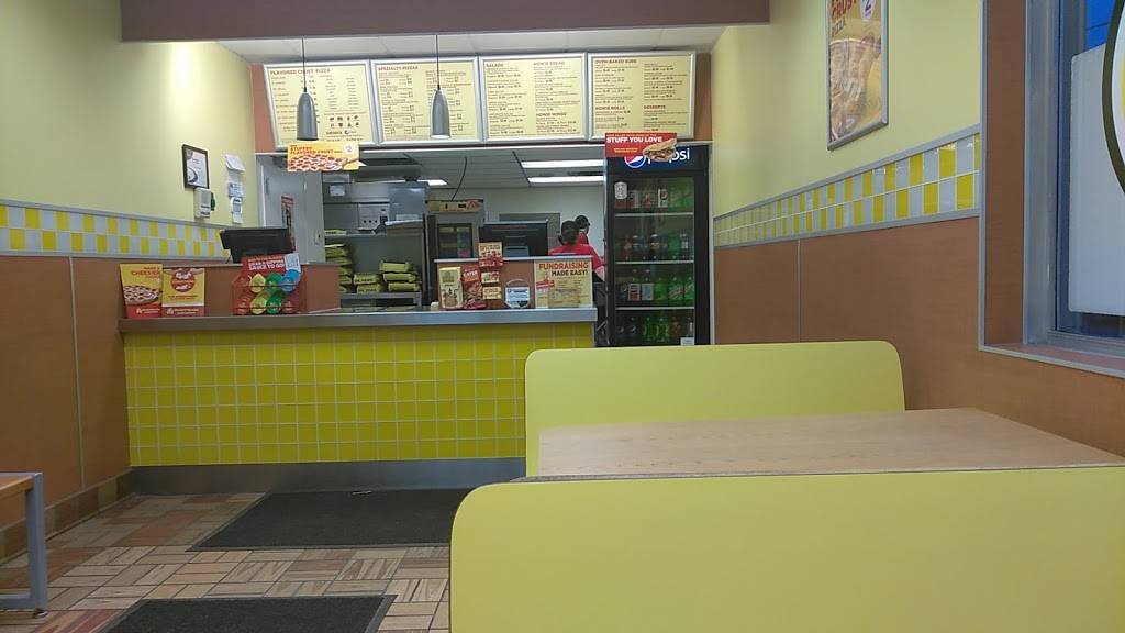 Hungry Howies Pizza | meal delivery | 4938 Gratiot Rd, Saginaw, MI 48603, USA | 9897935100 OR +1 989-793-5100