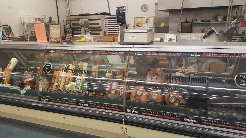 Cafe IGA | restaurant | 915 N Walnut St, Mt Carmel, IL 62863, USA | 6182624177 OR +1 618-262-4177