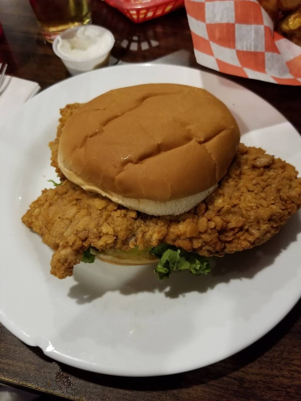 The Tin Plate | restaurant | 2233 S J St, Elwood, IN 46036, USA | 7655578231 OR +1 765-557-8231