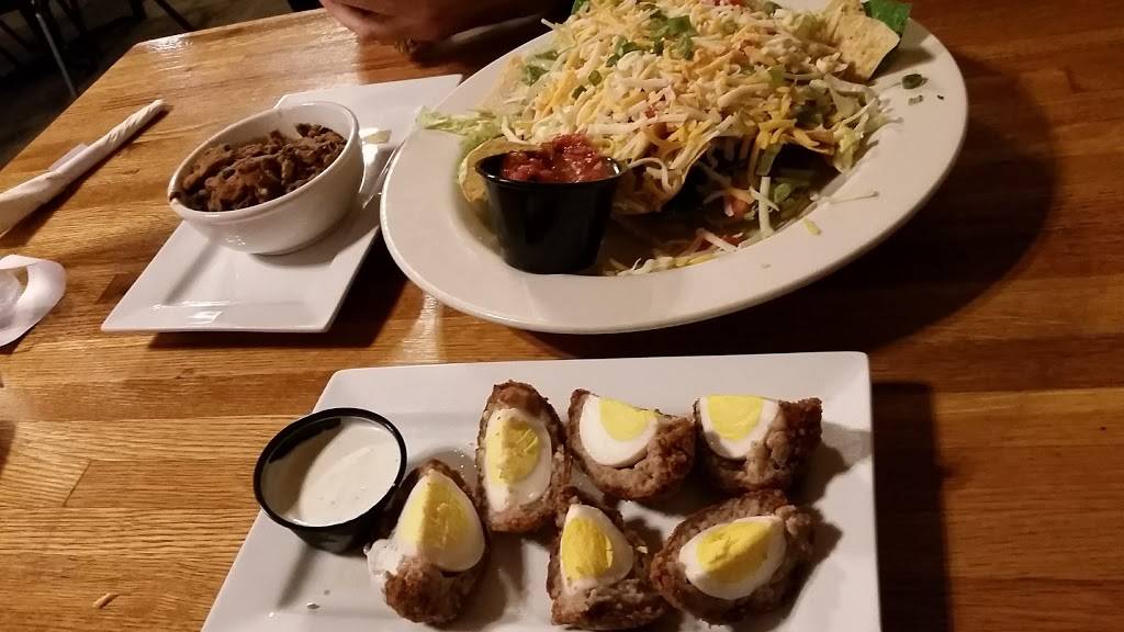 Mad Anthony Taproom | restaurant | 114 N Main St, Auburn, IN 46706, USA | 2609270500 OR +1 260-927-0500