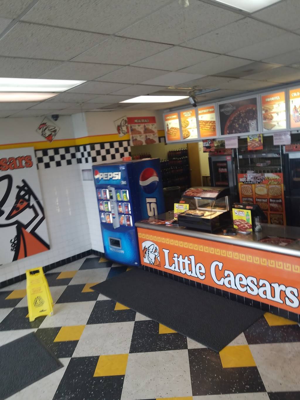 Little Caesars Pizza | meal takeaway | 6585-B Commerce Blvd, Rohnert Park, CA 94928, USA | 7075860696 OR +1 707-586-0696
