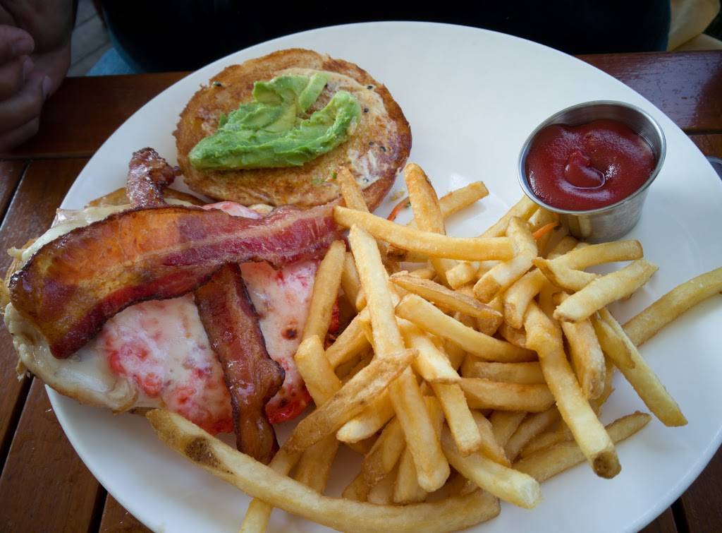 The Beachcomber | cafe | 15 Crystal Cove, Newport Coast, CA 92657, USA | 9493766900 OR +1 949-376-6900