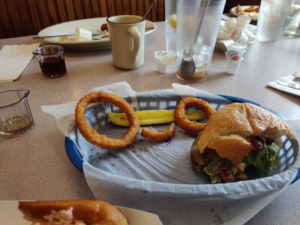 Bluebonnet Diner Banquet Hall | restaurant | 324 King St, Northampton, MA 01060, USA | 4135843333 OR +1 413-584-3333