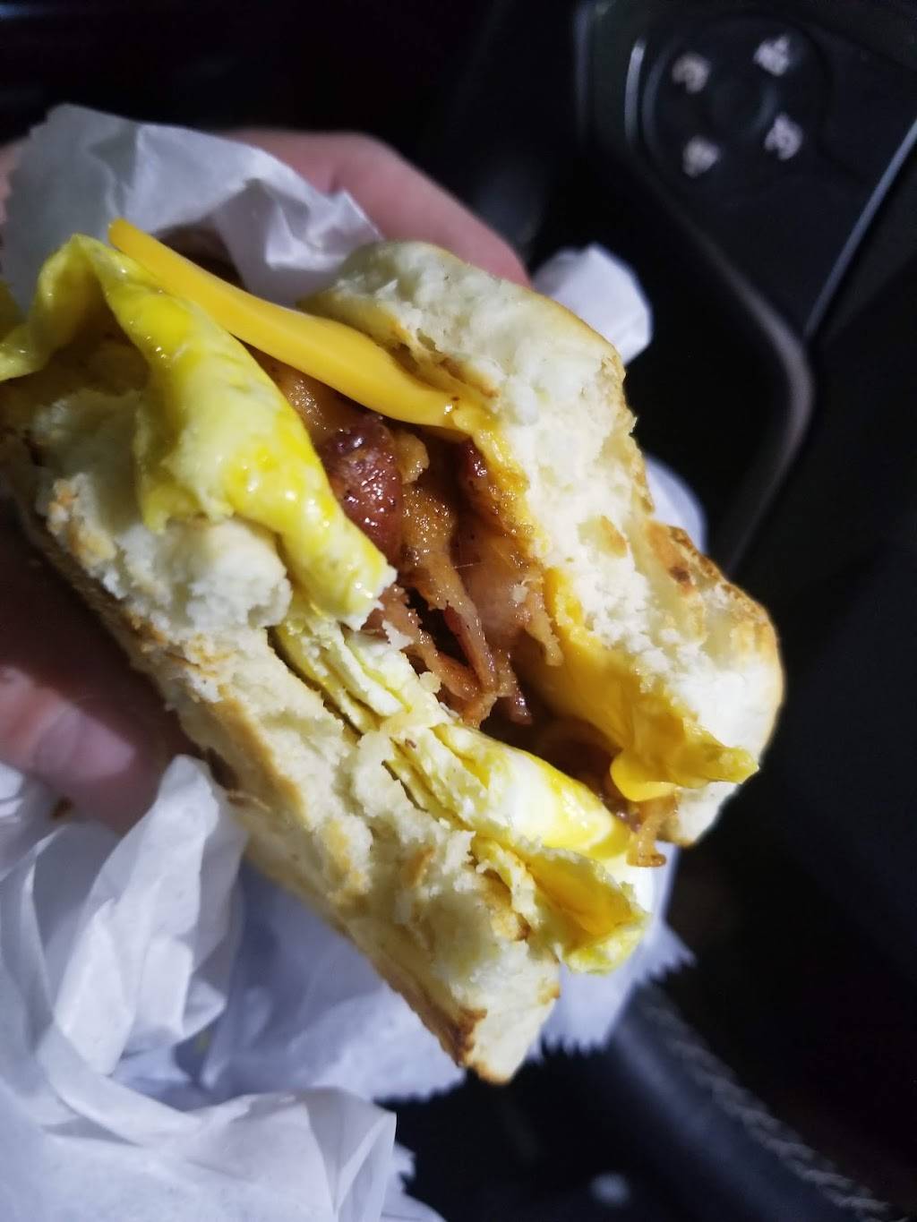 Whites Shopping Center | restaurant | 7395 US-64, Manns Harbor, NC 27953, USA | 2524732256 OR +1 252-473-2256