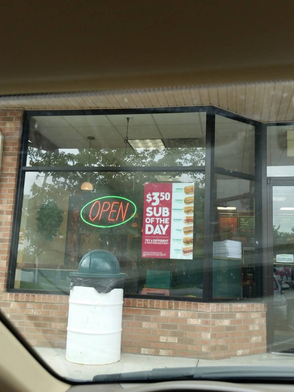 Subway Restaurants | restaurant | 204 East 6th Street, Ridgely, MD 21660, USA | 4106349070 OR +1 410-634-9070