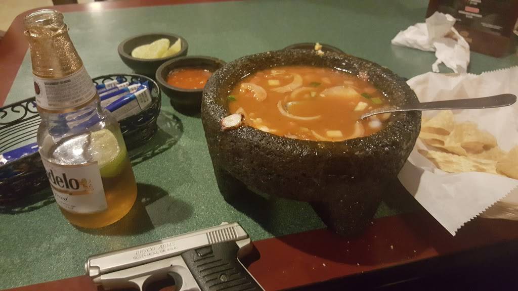 Cielito Lindo Mexican Restaurant | restaurant | 416 San Pedro Dr SE, Albuquerque, NM 87108, USA | 5052661800 OR +1 505-266-1800