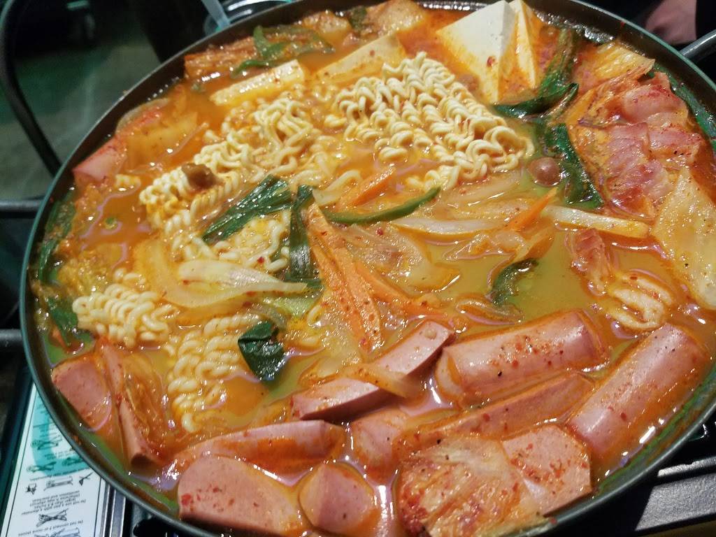 Pelicana Chicken | meal delivery | 22-54 31st St, Queens, NY 11105, USA | 7185450110 OR +1 718-545-0110