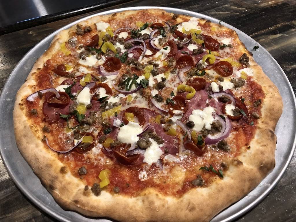 DeLuca’s Pizza Pub | restaurant | 3700 Massillon Rd Suite 220, Uniontown, OH 44685, USA | 2342940640 OR +1 234-294-0640