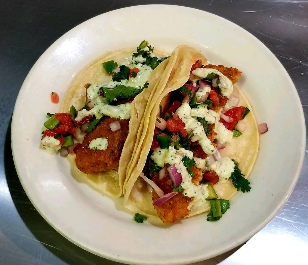 Papa Jacks | restaurant | 108 W Center St, Kyle, TX 78640, USA | 5122627522 OR +1 512-262-7522