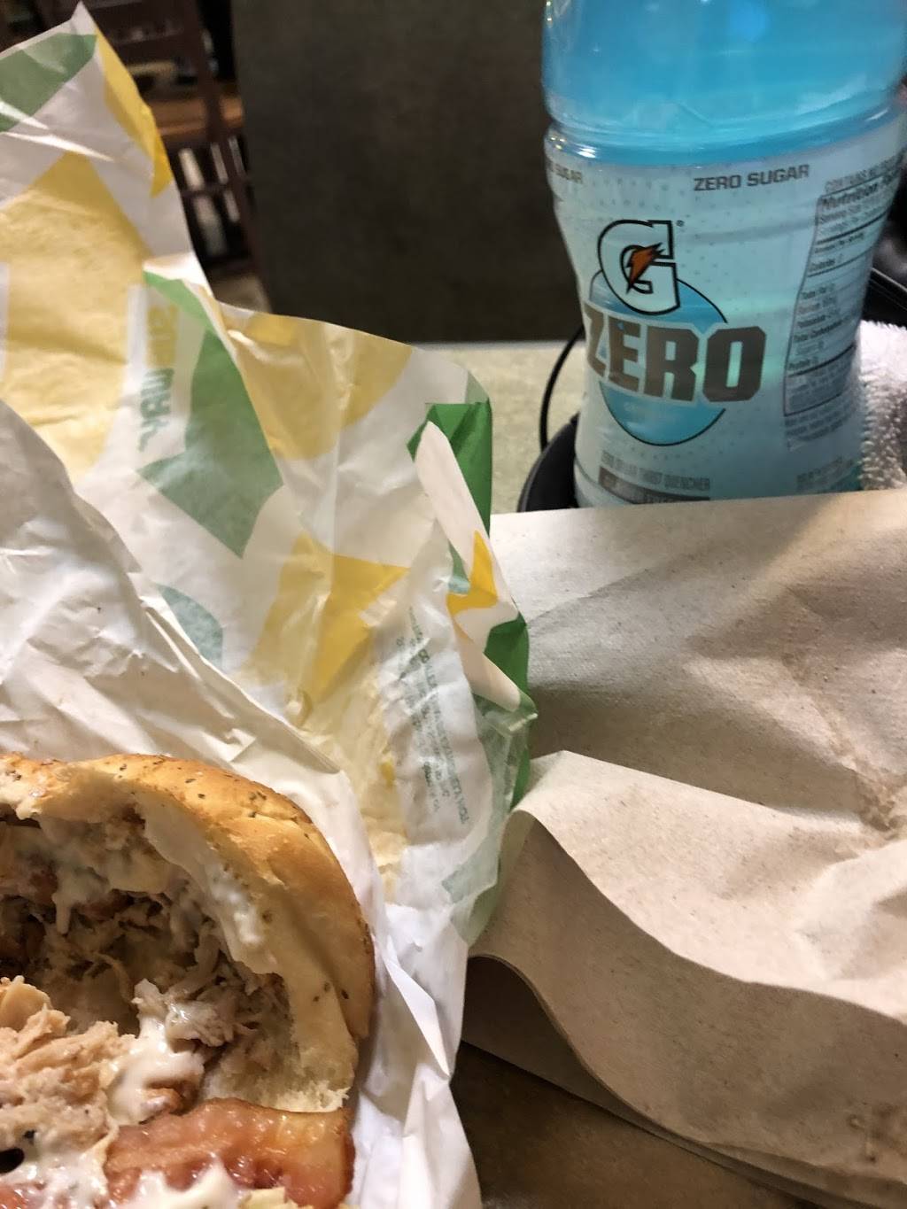 Subway | restaurant | 300 Mt Lebanon Blvd, Castle Shannon, PA 15234, USA | 4123447827 OR +1 412-344-7827