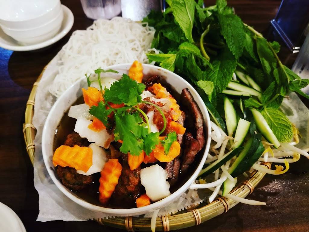 MT Noodles | restaurant | 8459 W Broadway Ave, Brooklyn Park, MN 55445, USA | 7633153055 OR +1 763-315-3055