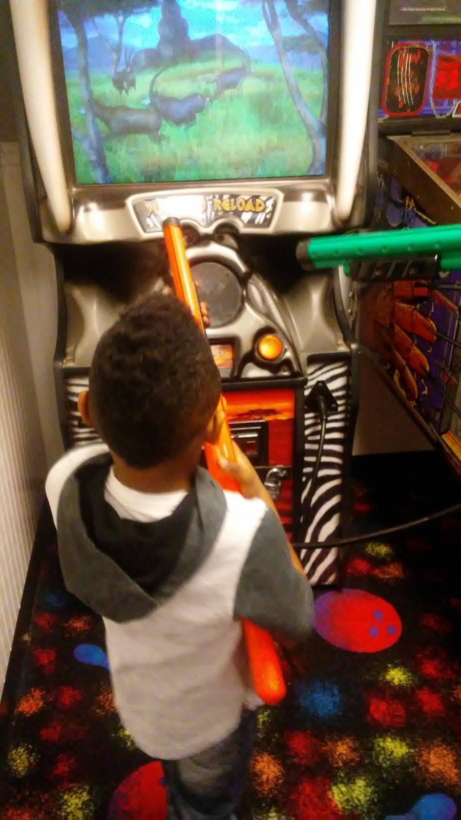 Bryans Bowling Center | restaurant | 1103 S Central Ave, Laurel, DE 19956, USA | 3028757400 OR +1 302-875-7400