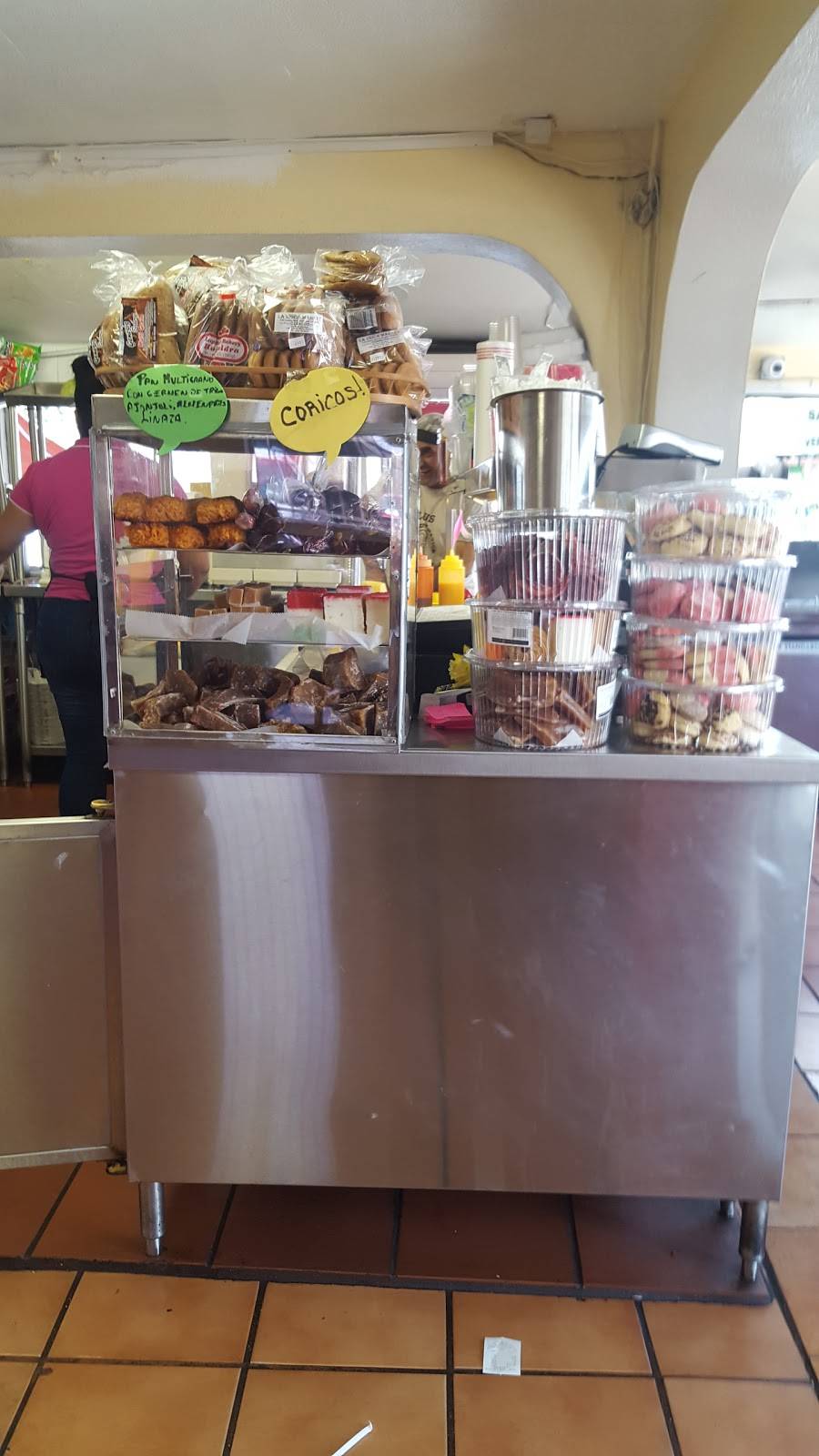 El Taco Rapido | restaurant | 7401 Alameda St, Los Angeles, CA 90001, USA | 3232779497 OR +1 323-277-9497