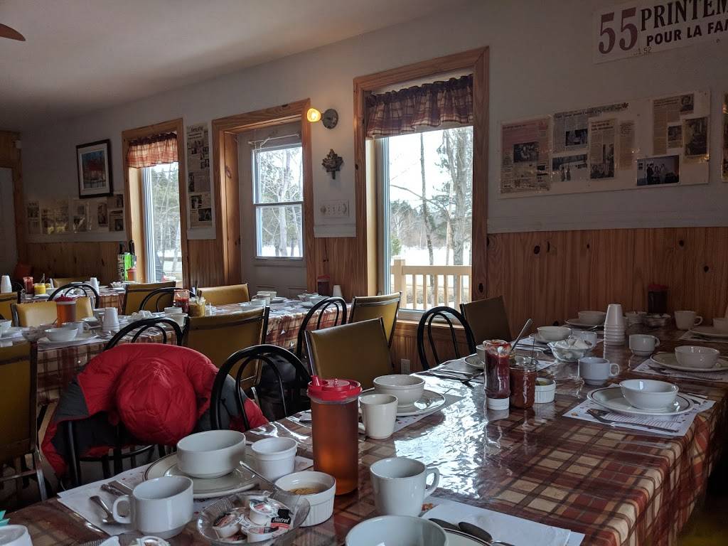 Érablière chez Angelo & Anita | restaurant | 1631 Chemin Saint-Georges route 153, Sainte-Thècle, QC G0X 3G0, Canada | 4182892348 OR +1 418-289-2348