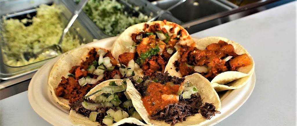 Barbacoa El Oso | restaurant | 3000 S Federal Blvd, Denver, CO 80236, USA | 7204156434 OR +1 720-415-6434