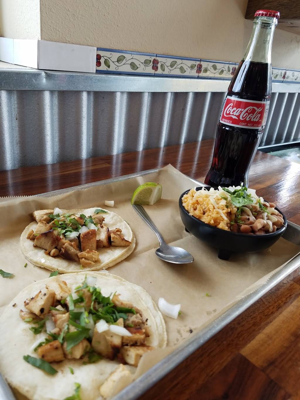 Taqueria Z | restaurant | 109 E Park St, Edwardsville, IL 62025, USA | 6183075018 OR +1 618-307-5018