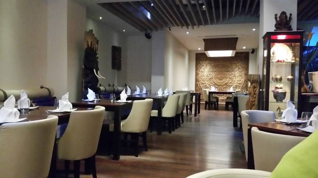 Soontorn Bahn Thai | restaurant | 210 Lakeshore Rd E, Oakville, ON L6J 1H8, Canada | 9058158488 OR +1 905-815-8488