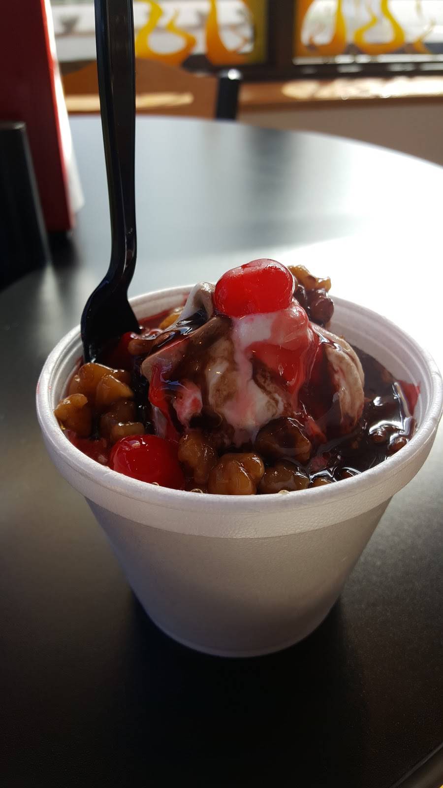 Firehouse Biscuits and Burgers | restaurant | 640 W Ridgeway St, Warrenton, NC 27589, USA | 2522577057 OR +1 252-257-7057