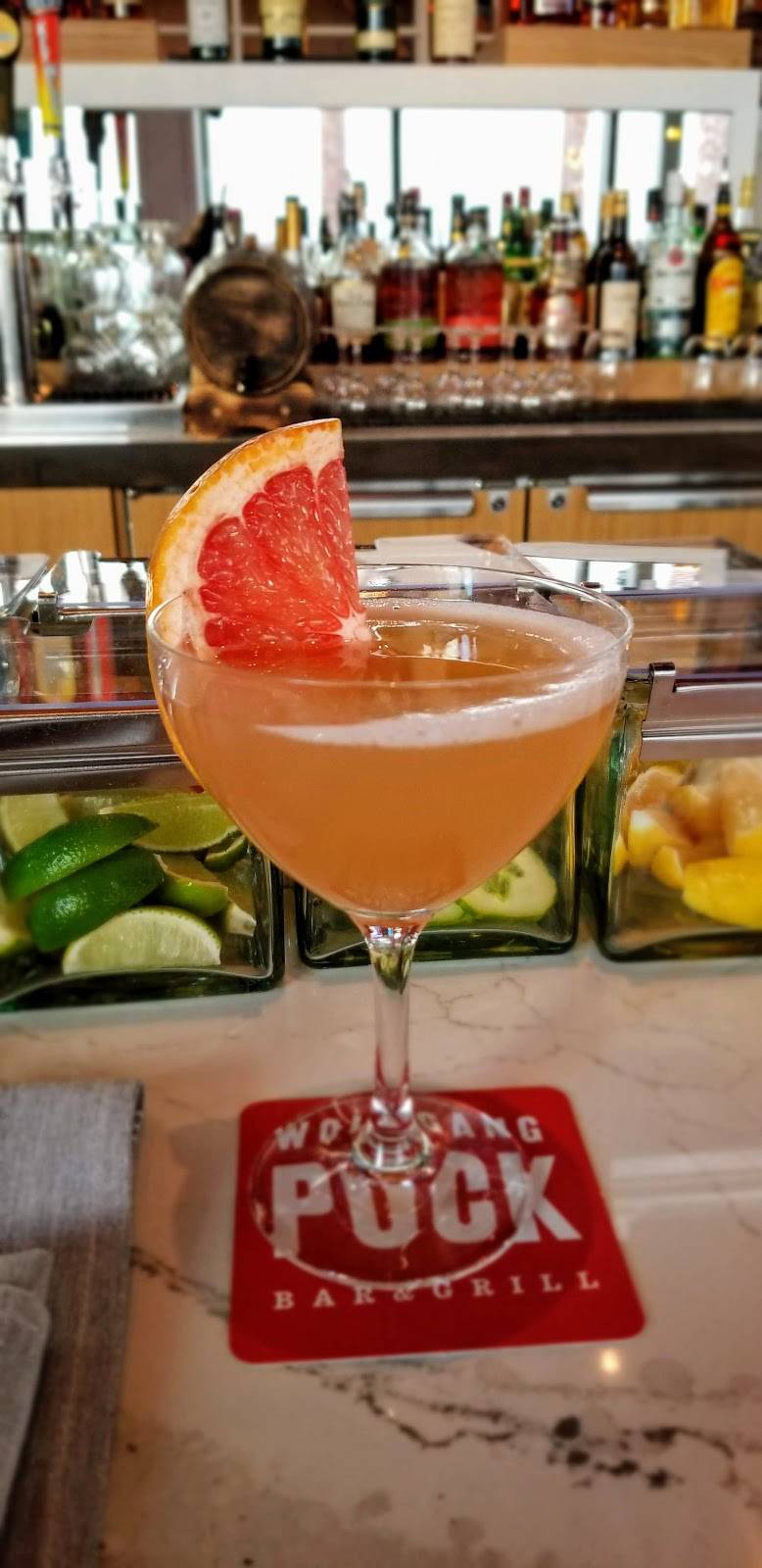 Wolfgang Puck Bar & Grill Orlando | restaurant | 1514 E Buena Vista Dr, Lake Buena Vista, FL 32830, USA | 4078152100 OR +1 407-815-2100