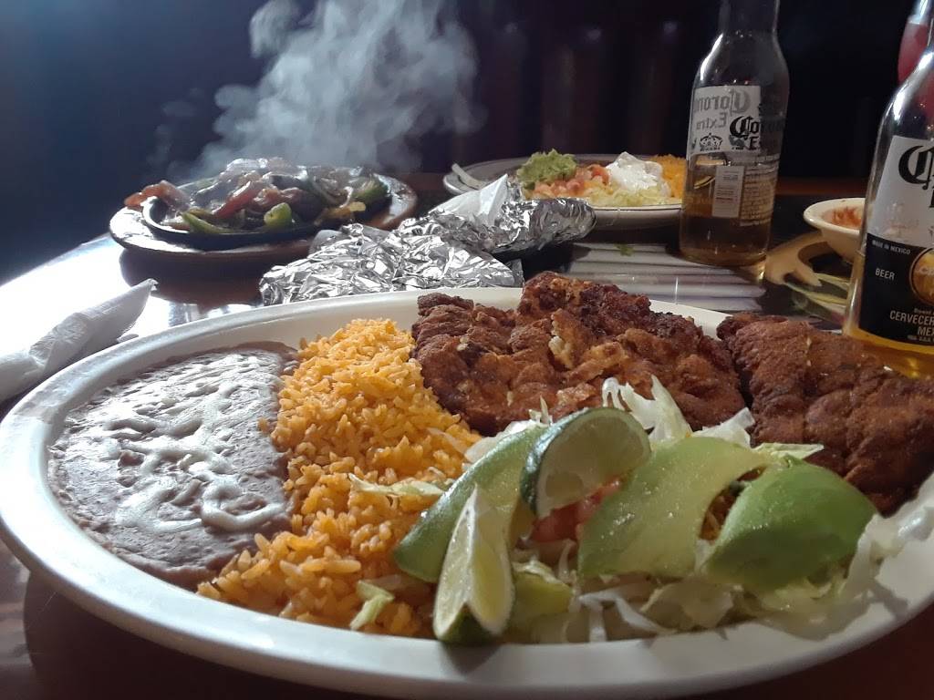 Mi Parrilla | restaurant | 3422 N Clinton St, Fort Wayne, IN 46805, USA | 2604710420 OR +1 260-471-0420