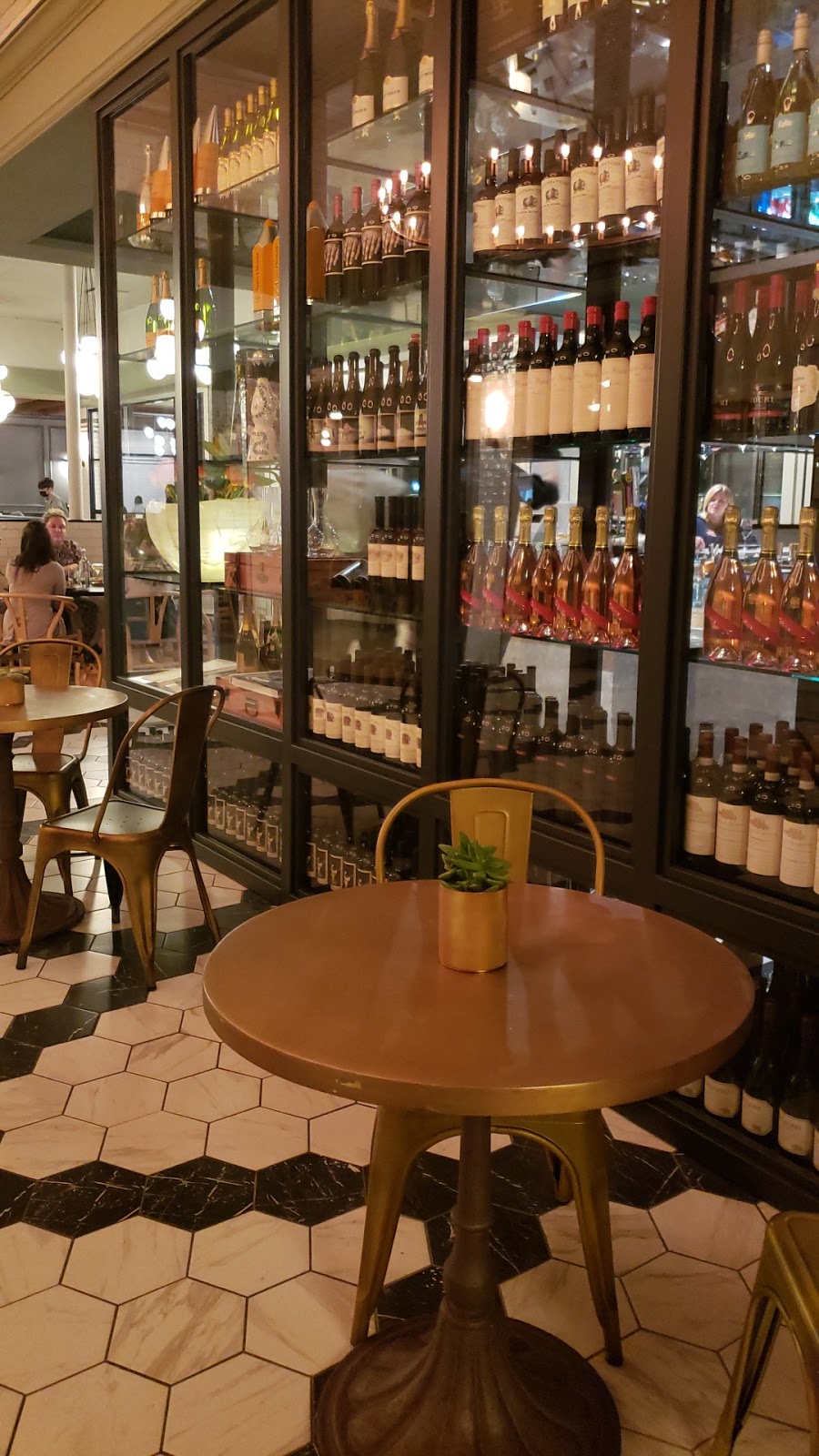 Delucca Gaucho Pizza & Wine Fort Worth | restaurant | 3010 S Hulen St, Fort Worth, TX 76109, USA | 6822245194 OR +1 682-224-5194