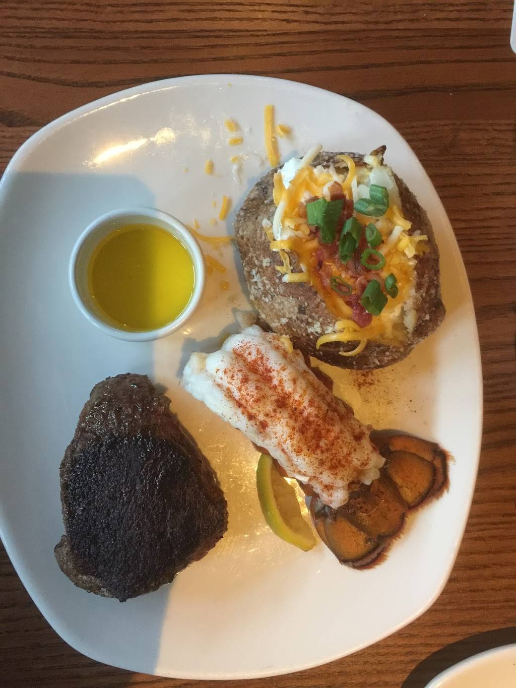 Outback Steakhouse | restaurant | 860 N Interstate Dr, Norman, OK 73072, USA | 4054476770 OR +1 405-447-6770