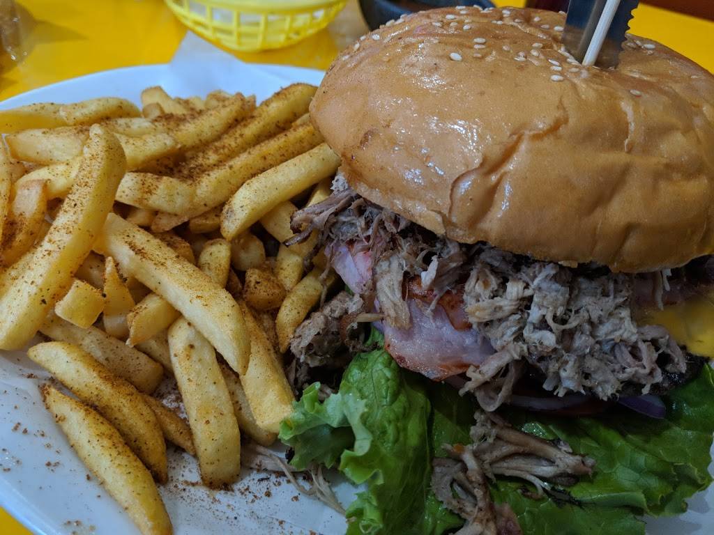 El Jarocho | restaurant | 13609 N Interstate Hwy 35, Austin, TX 78753, USA | 5123835001 OR +1 512-383-5001